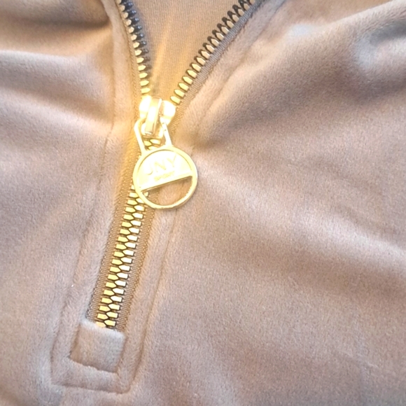 1X. JONES NEW YORK SPORT HOODIE. 1X - Picture 12 of 12